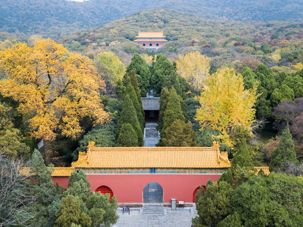 ming-xiaoling-mausoleum-4[1]