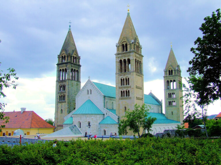 cathedral-with-steeples-in-pecs-hungary[1]