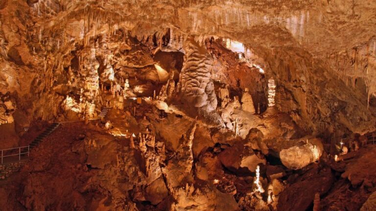 caves-of-aggtelek-national-park-c16815d2-568992[1]