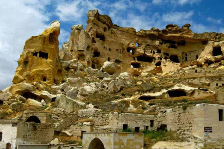 Cavusin-Village-Cappadocia[1]