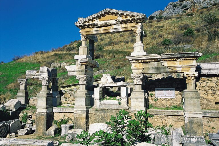 Ephesus-Ancient-City-3[1]