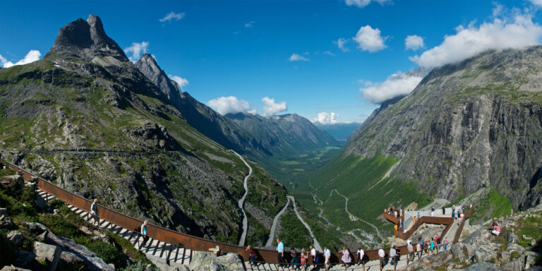 Trollstigen-view-geiranger-Norway_2-1_0bac6f17-05ea-41f4-827d-e92dcd5a4eb0[1]