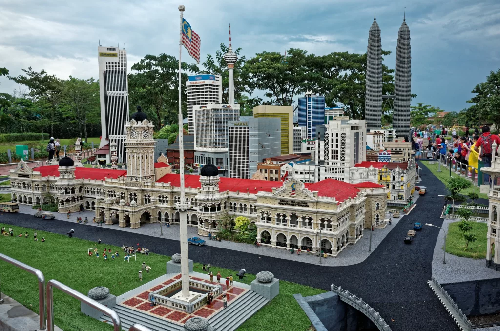 Legoland Malaysia (1/3) Where to STAY? Legoland Hotel or D’Pristine Marvel Theme Apartment